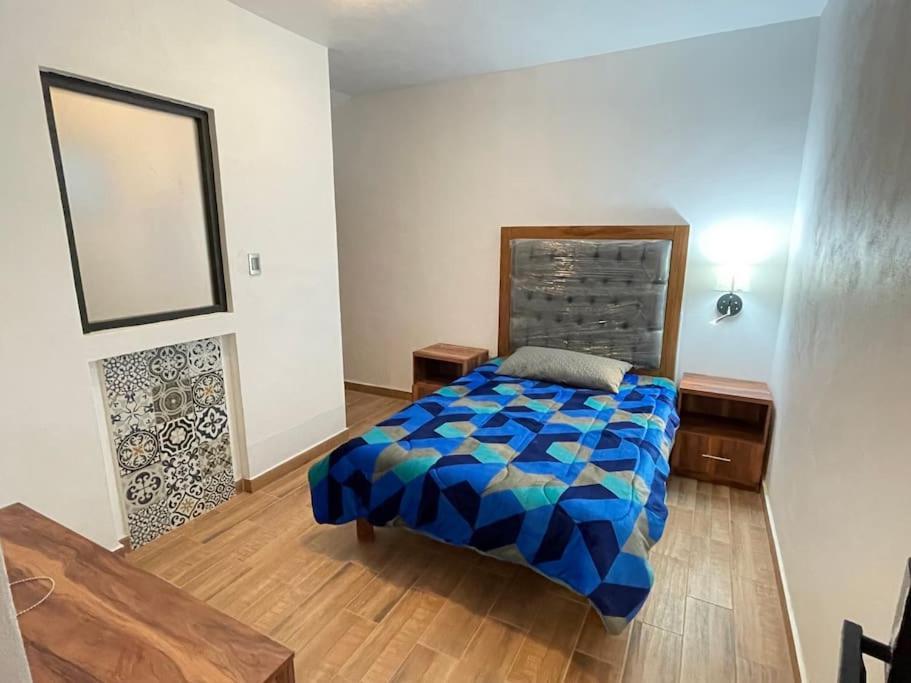 Suites C O V A D O N G A Mexiko-Stadt Zimmer foto